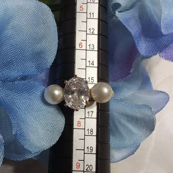 Charter Club Elegant Gold Plated Double Pearl & Crystal Ring Size 7 NWOT - Picture 7 of 8